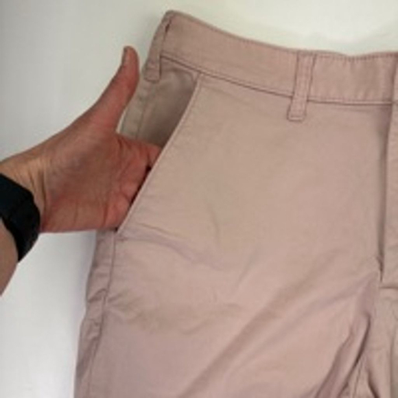 Men's Hollister Pink Flat Front Shorts Size 32 - Picture 2 of 10